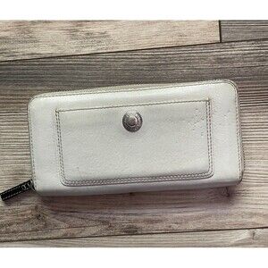 Coach Chelsea White Pebbled Leather Accordion Wallet Blue Inside